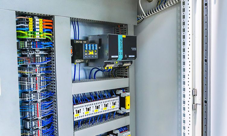 成都鑫新光成套电器有限公司